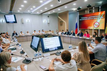 Молодой парламентарий принял участие во встрече с представителями «Росагролизинга»