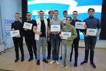 Интеллектуальную игру в Хабаровске организовал молодой парламентарий